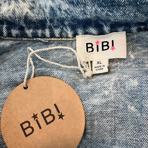 BiBi FRECKLED POPPY Denim Jacket NWT with fringe. - Picture 5 of 6